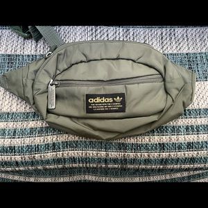 NWT adidas belt bag